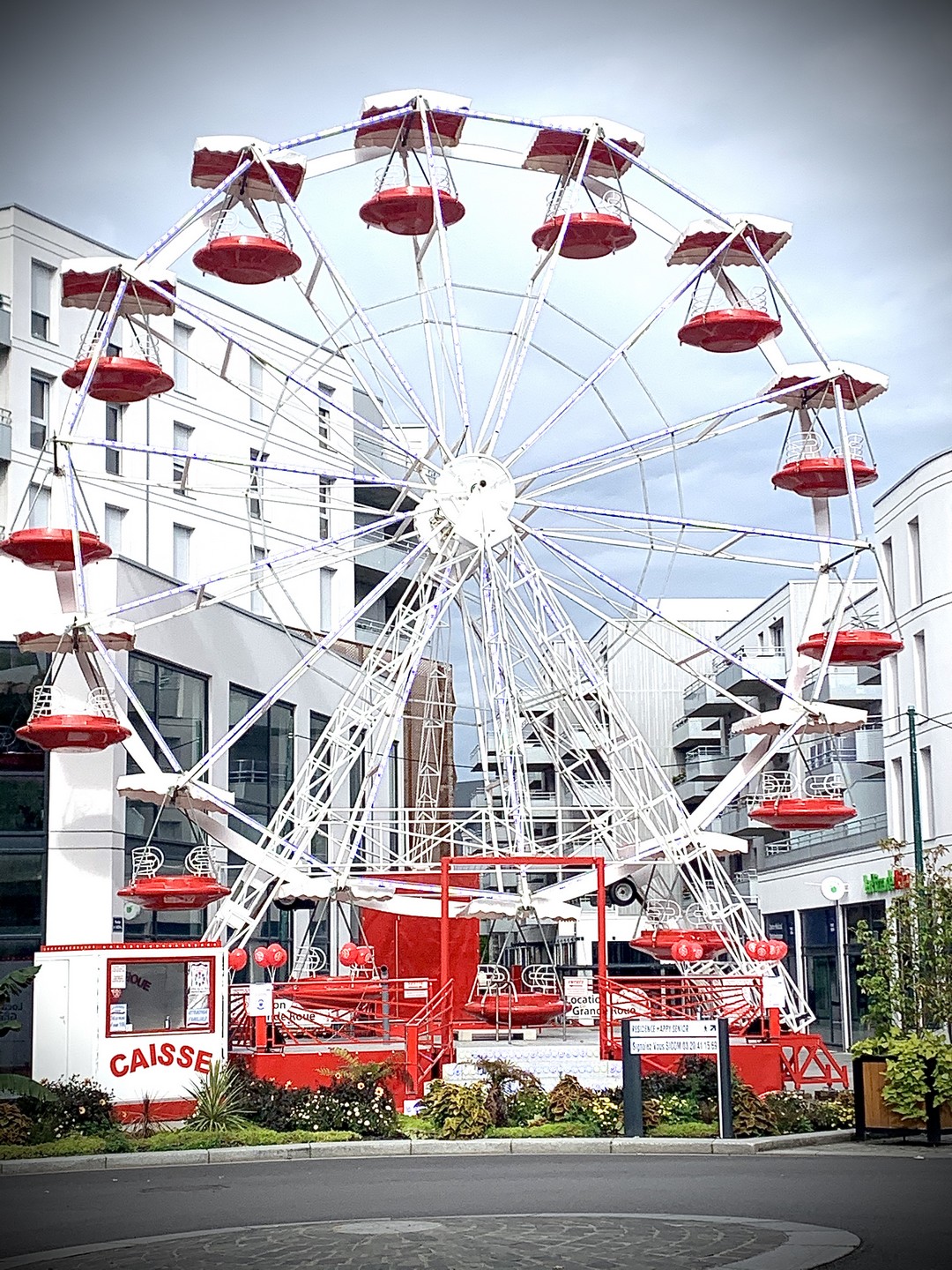 La troisième grande roue, de 20m.